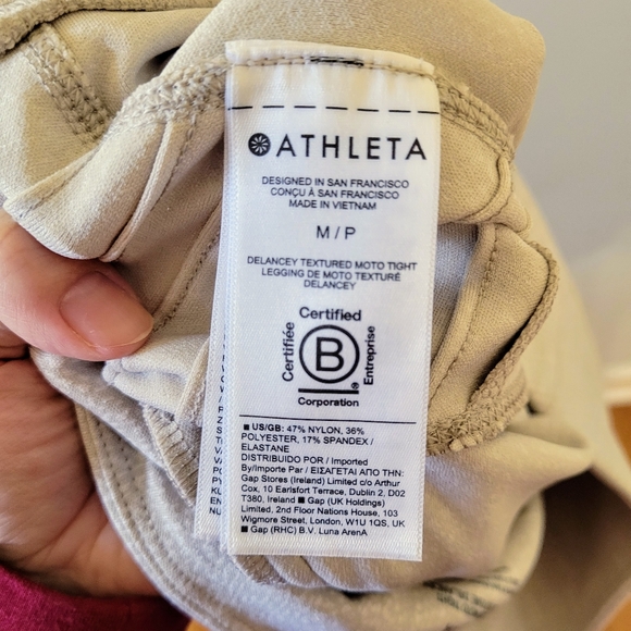 Athleta Delancey Textured Moto Tight EUC Size Medium, Zippered Pockets High Rise - Picture 12 of 15
